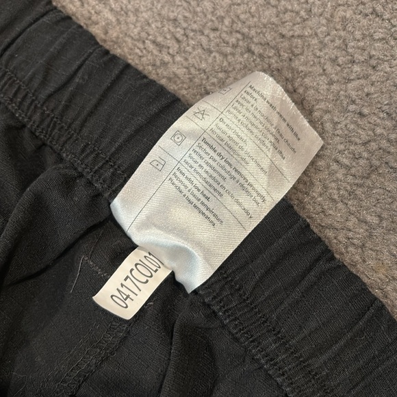 Black Carhartt Light Weight Pants - Picture 4 of 6